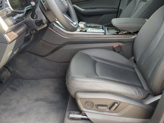 2023 Audi Q7 Premium Plus