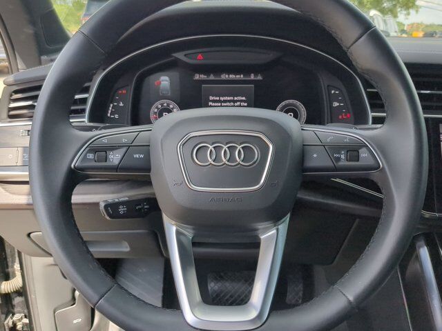 2023 Audi Q7 Premium Plus