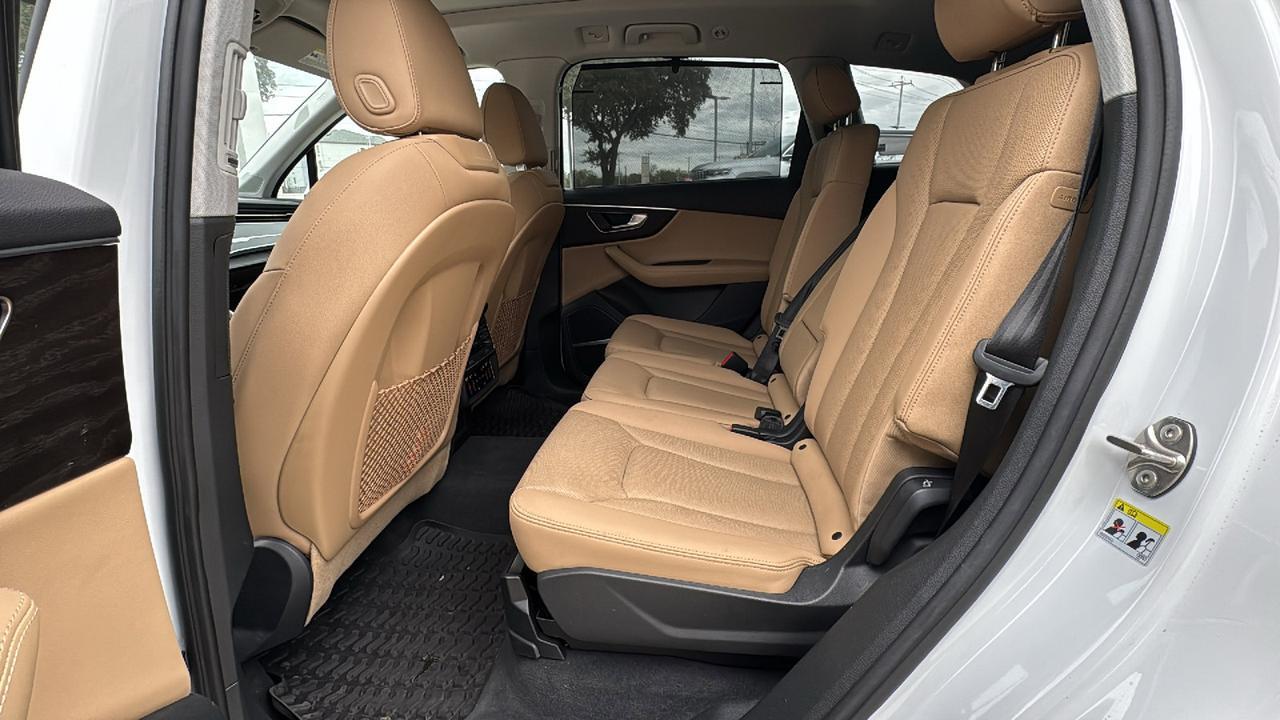 2023 Audi Q7 Premium Plus  Selma TX