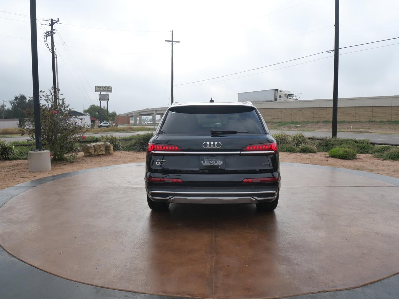 2023 Audi Q7 Premium