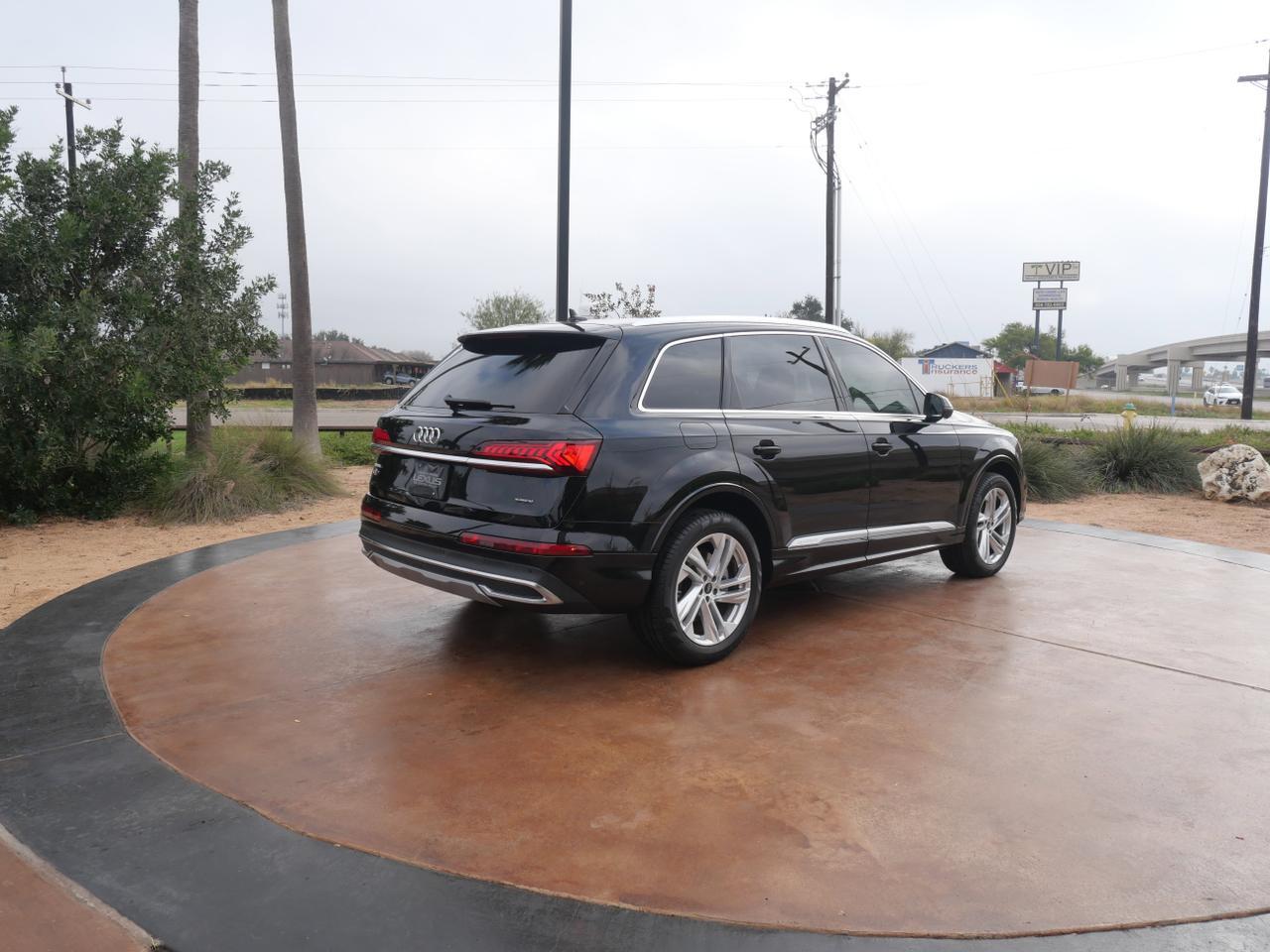 2023 Audi Q7 Premium