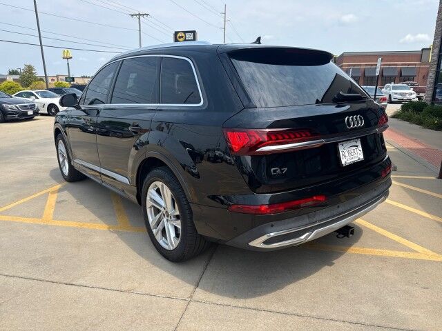 2023 Audi Q7 Premium