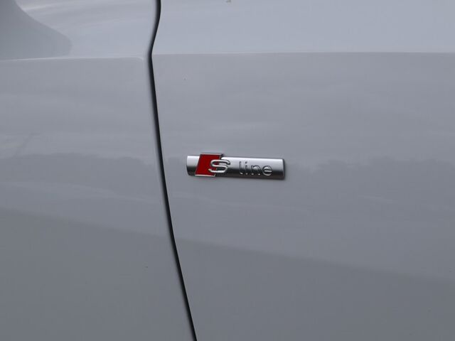 2023 Audi Q8 55 Premium Plus Oshkosh WI