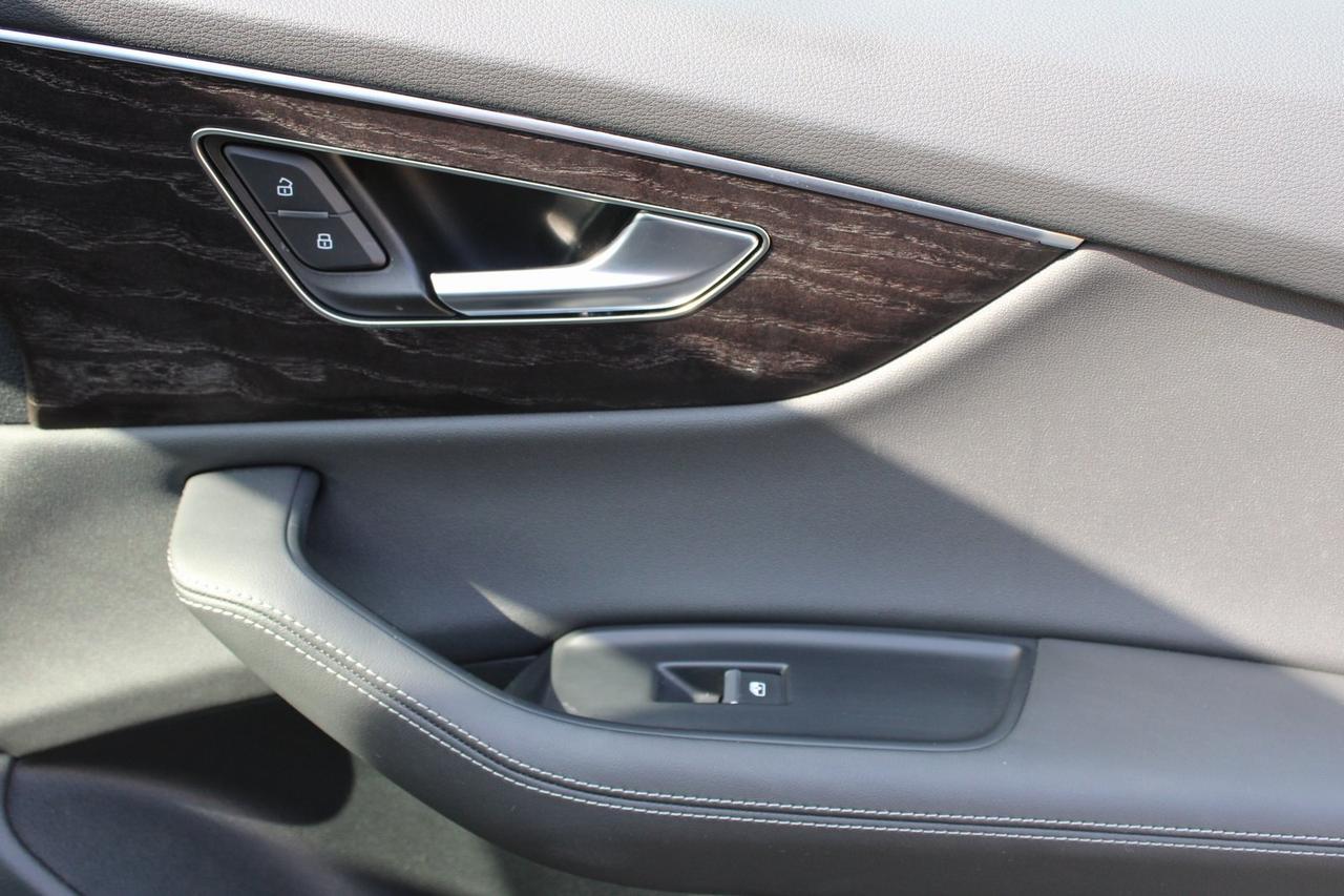 2023 Audi Q8 55 Premium Plus quattro Stafford VA