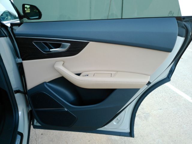 2023 Audi Q8 Premium Plus 55 TFSI quattro Tiptronic Plano TX