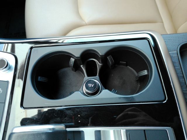 2023 Audi Q8 Premium Plus 55 TFSI quattro Tiptronic Plano TX