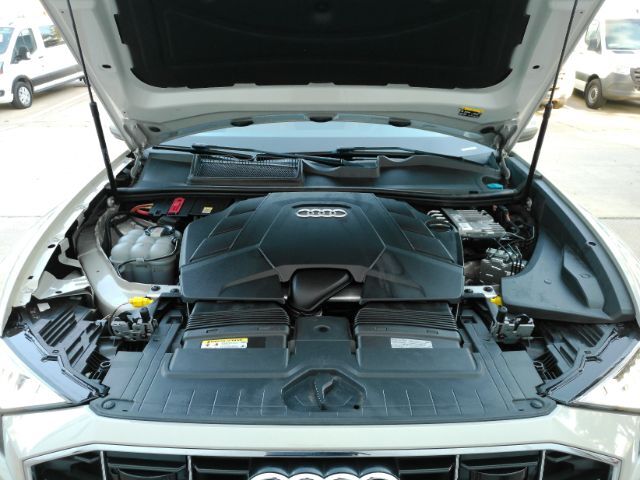 2023 Audi Q8 Premium Plus 55 TFSI quattro Tiptronic Plano TX