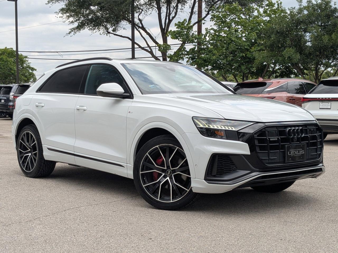 2023 Audi Q8 Premium Plus