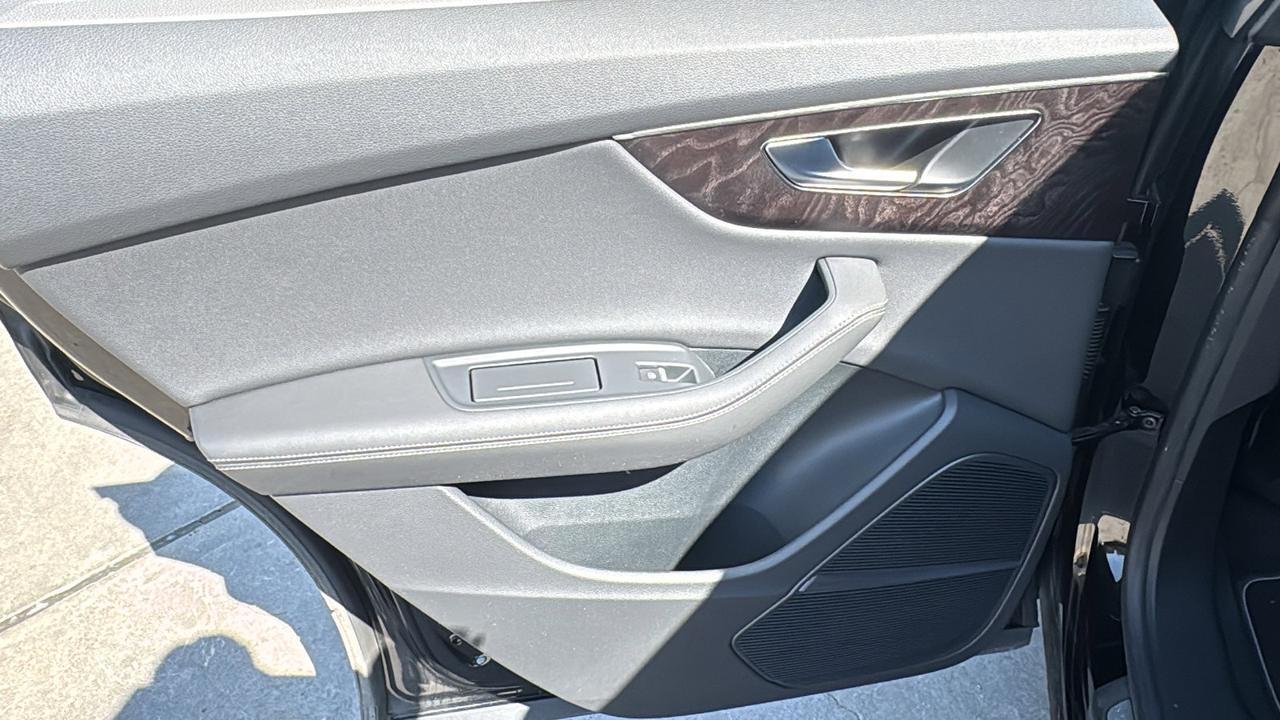 2023 Audi Q8 Premium Plus  Selma TX