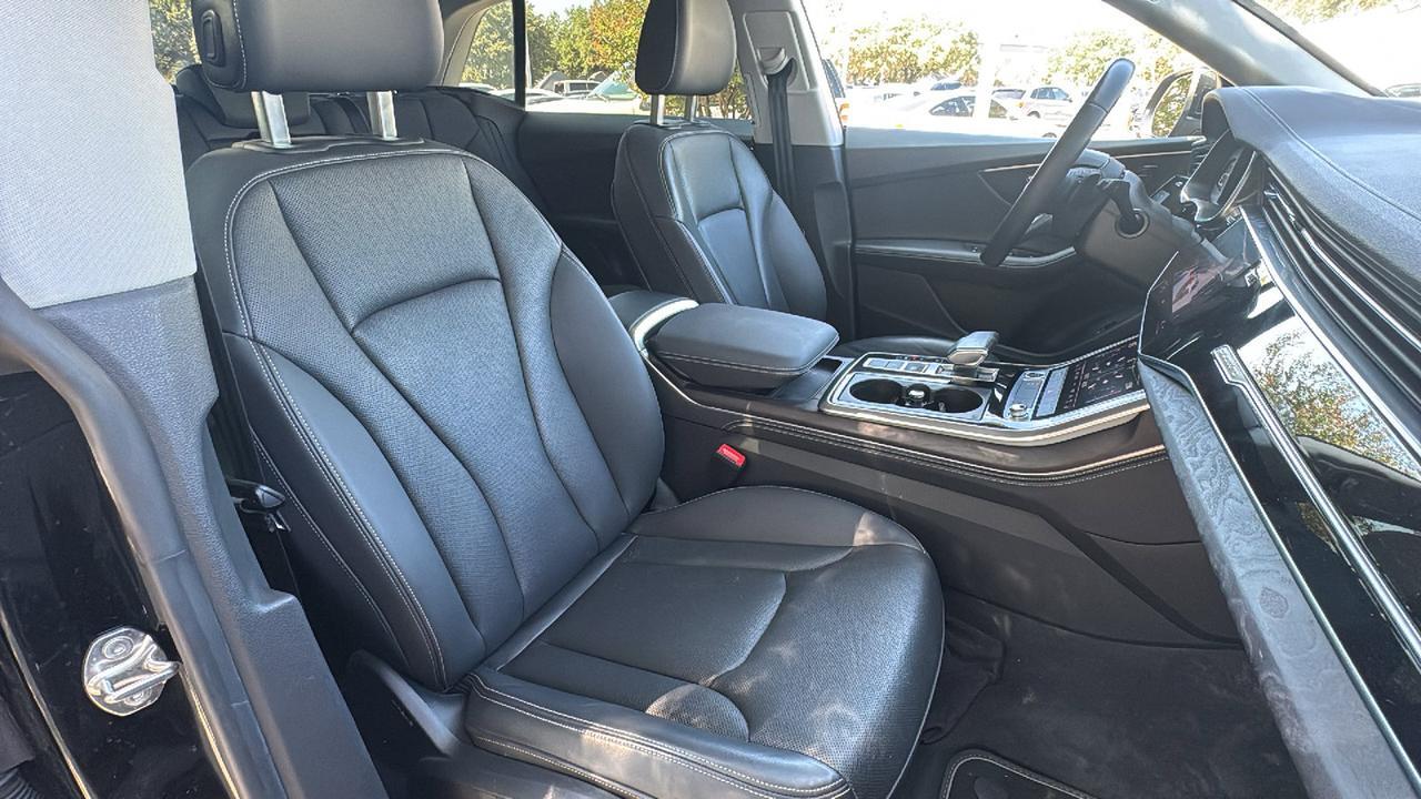 2023 Audi Q8 Premium Plus  Selma TX