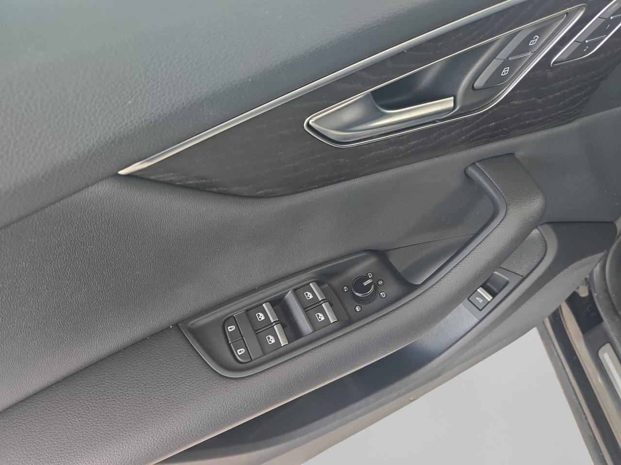 2023 Audi Q8 Premium  Selma TX