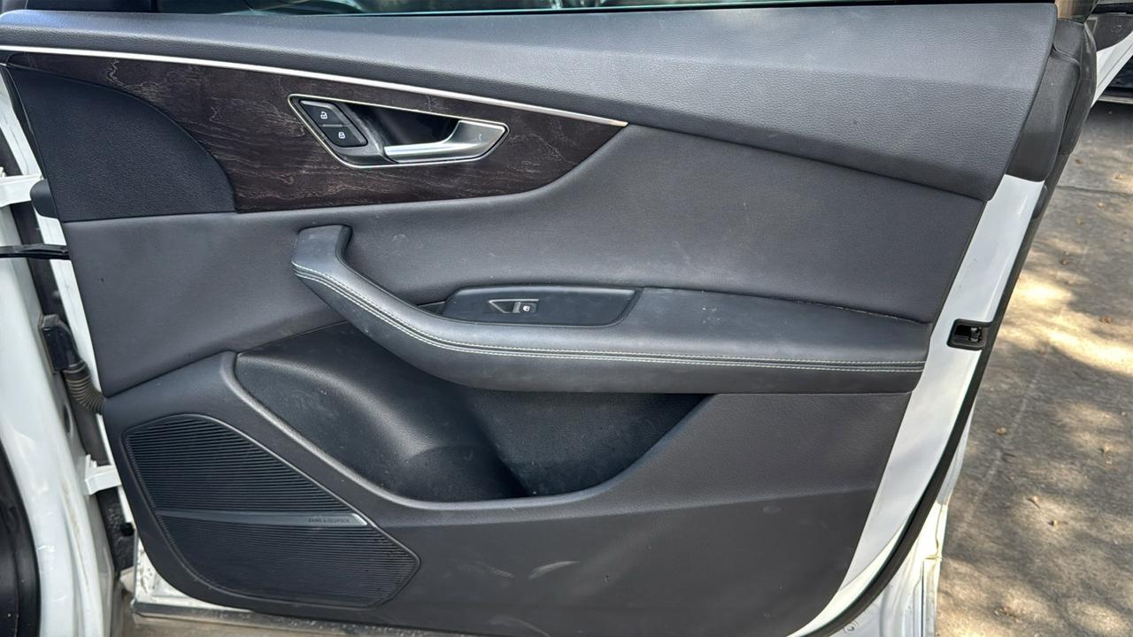 2023 Audi Q8 Prestige  Selma TX