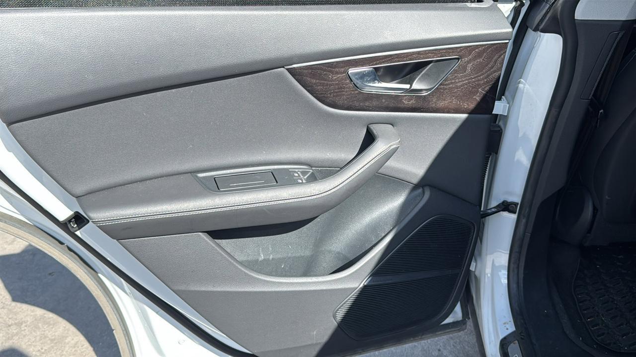 2023 Audi Q8 Prestige  Selma TX