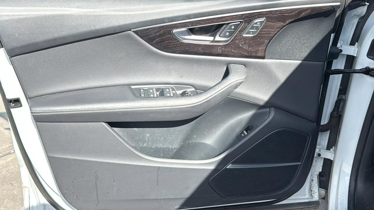 2023 Audi Q8 Prestige  Selma TX