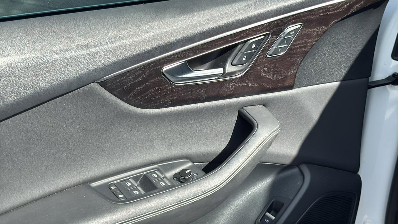 2023 Audi Q8 Prestige  Selma TX