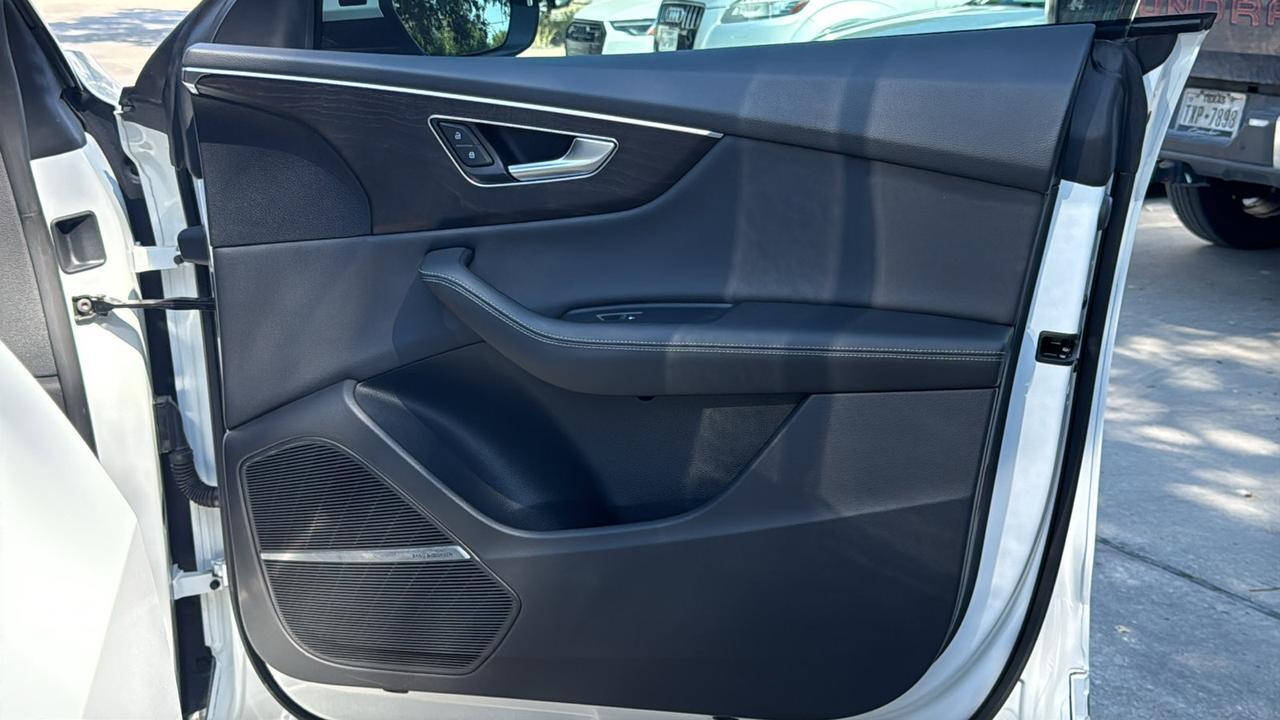 2023 Audi Q8 Prestige  Selma TX