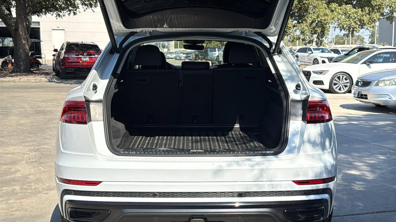 2023 Audi Q8 Prestige  Selma TX