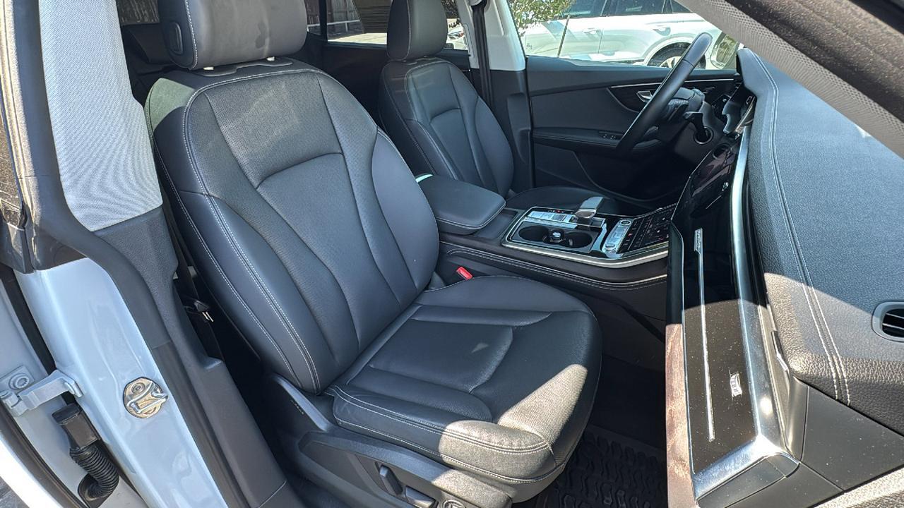 2023 Audi Q8 Prestige  Selma TX