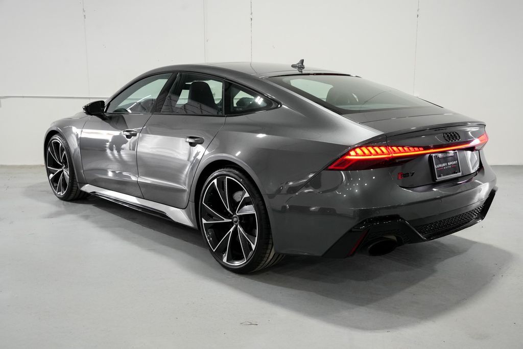 2023 Audi RS 7 4.0T