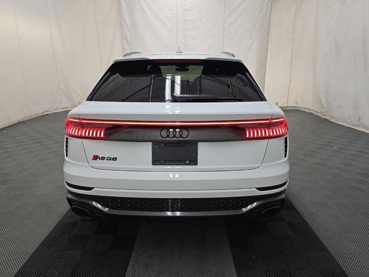 2023 Audi RS Q8 Willowbrook IL
