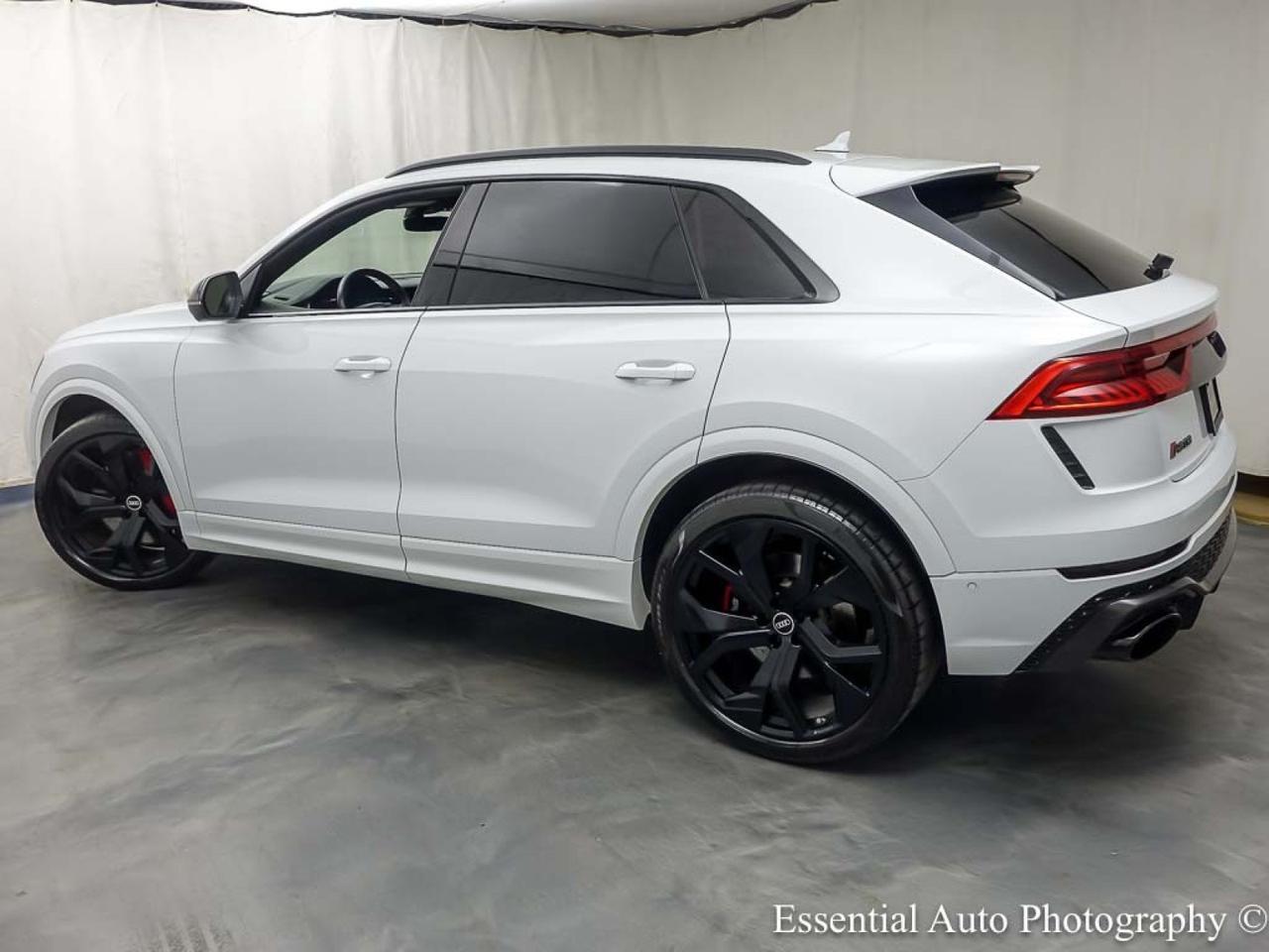2023 Audi RS Q8 Willowbrook IL