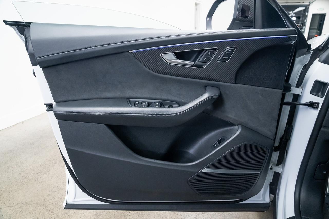 2023 Audi RS Q8 4.0T 1 Owner Carbon Optic Package Black Optic Package Portland OR