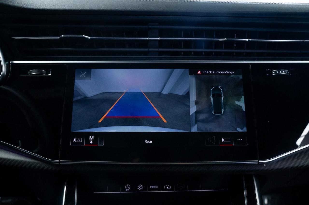 2023 Audi RS Q8 4.0T 1 Owner Carbon Optic Package Black Optic Package Portland OR