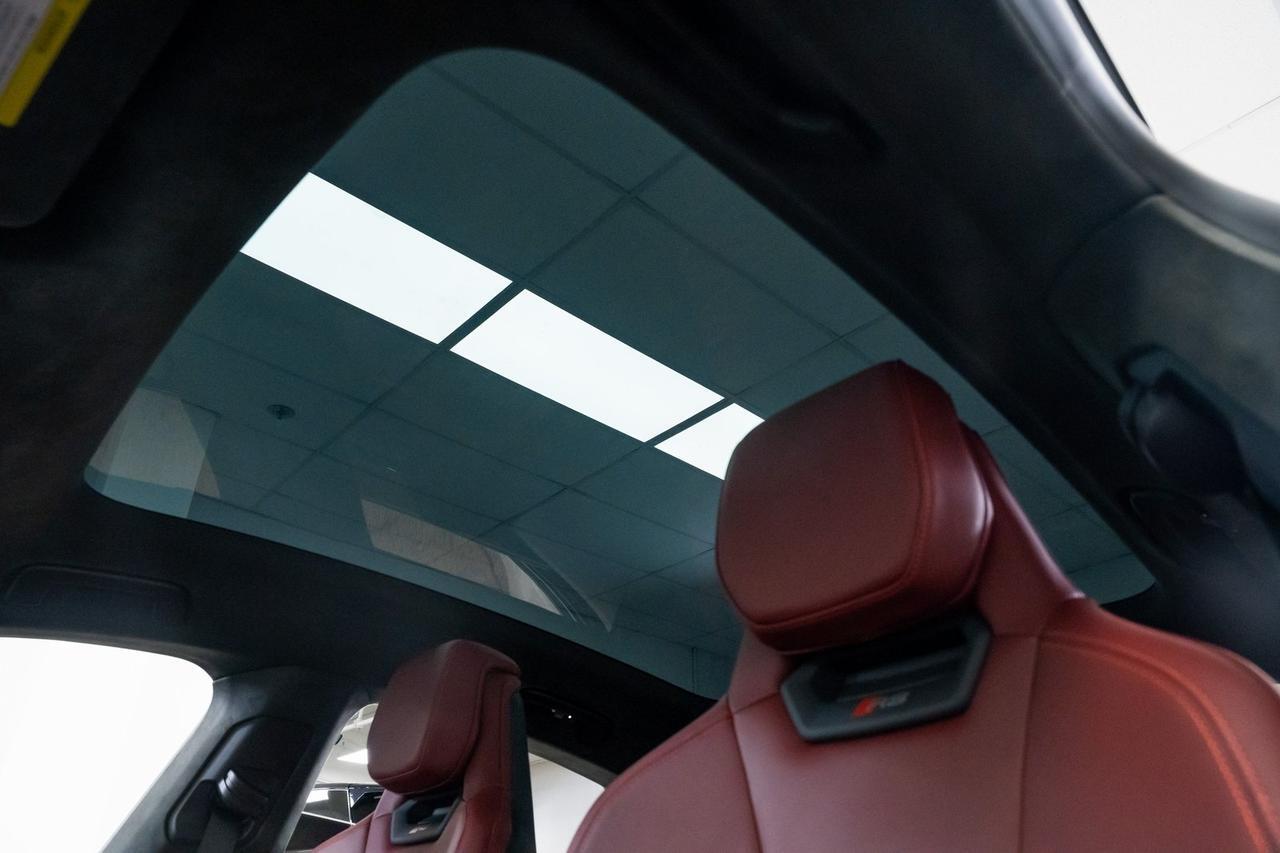 2023 Audi RS e-tron GT - One Owner Vented Seats Carbon Performance Package Portland OR