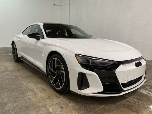 2023 Audi RS e-tron GT Base quattro