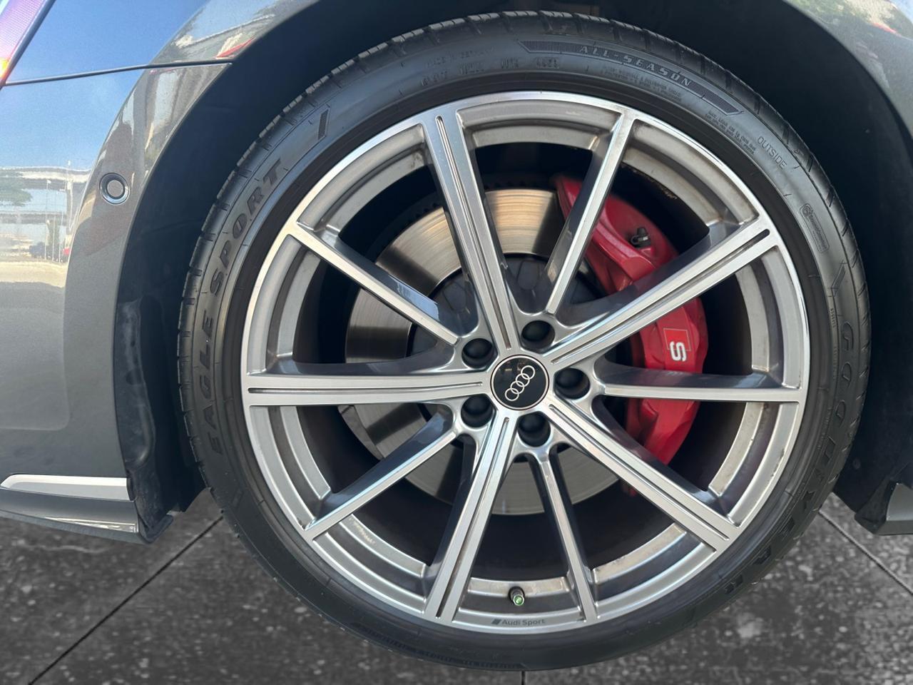 2023 Audi S8  Selma TX