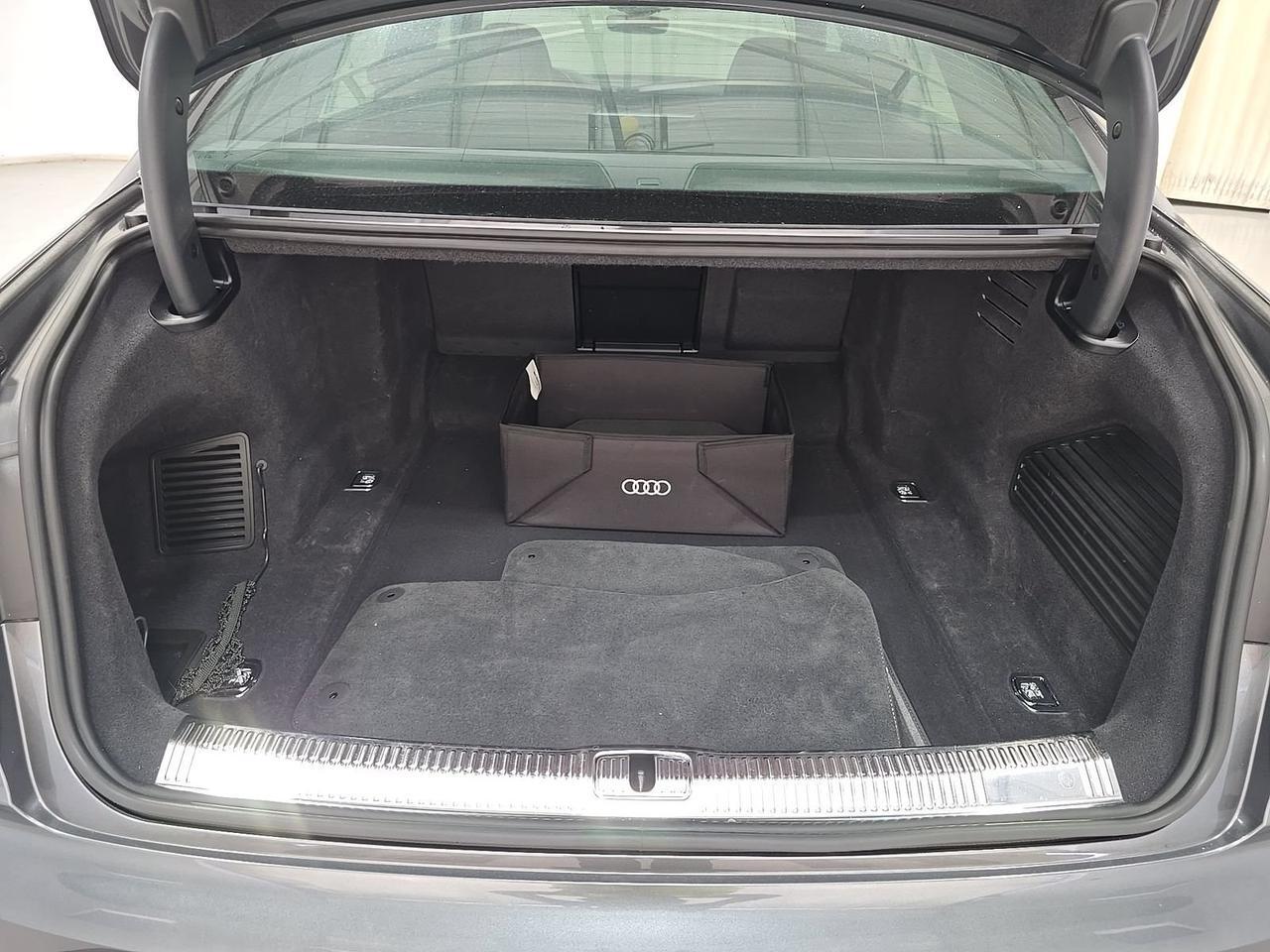 2023 Audi S8 4.0T quattro Predictive Active Suspension / Adaptive Cr Portland OR