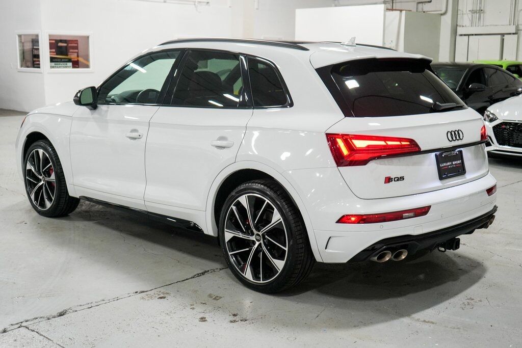 2023 Audi SQ5 Premium Plus