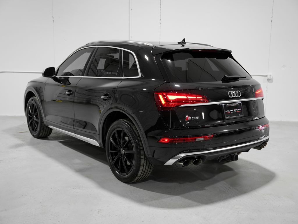 2023 Audi SQ5 Premium Plus