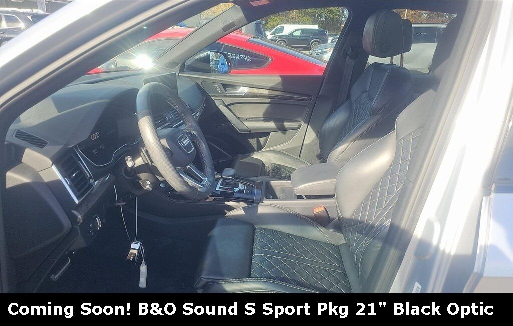 2023 Audi SQ5 Premium Plus