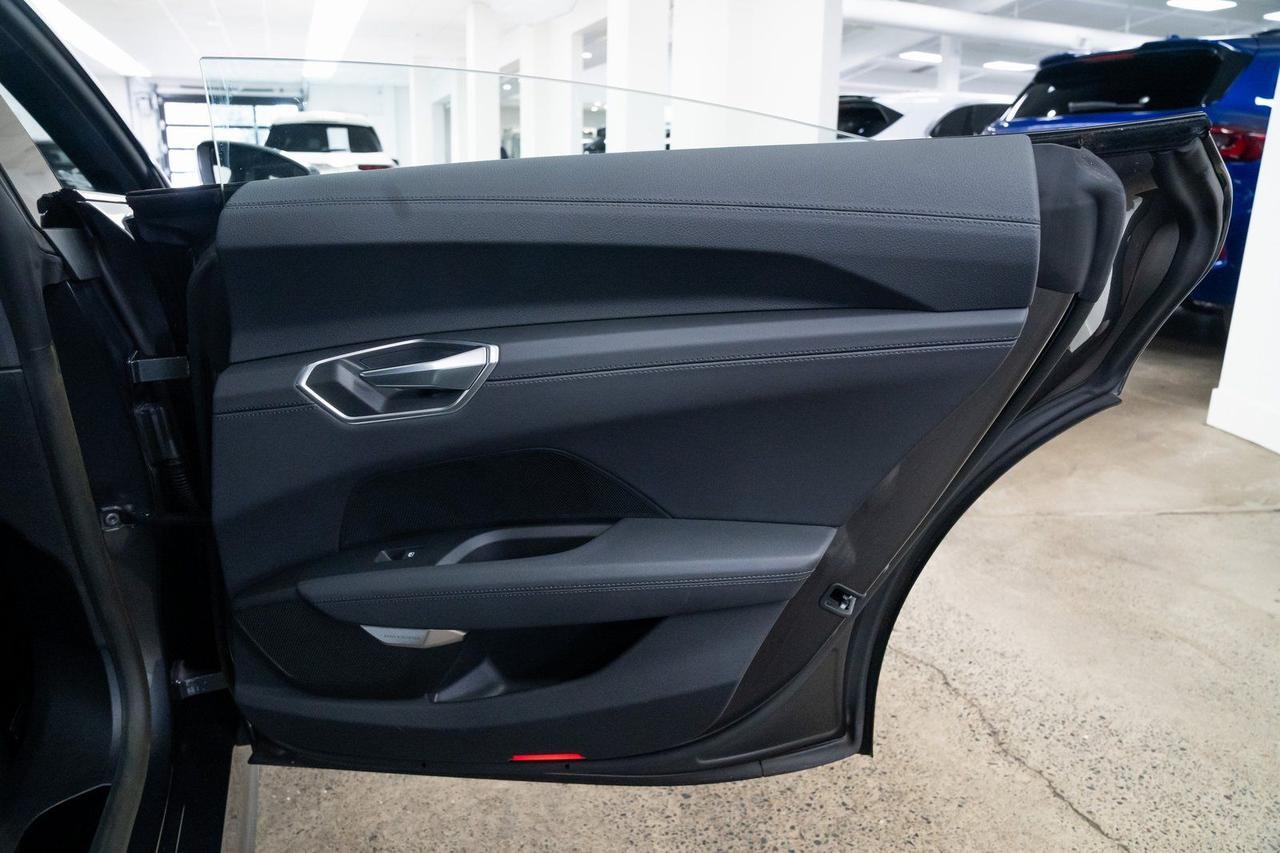 2023 Audi e-tron GT Premium Plus 1 Owner Bang &amp; Olufsen Sound Nappa Leather Portland OR