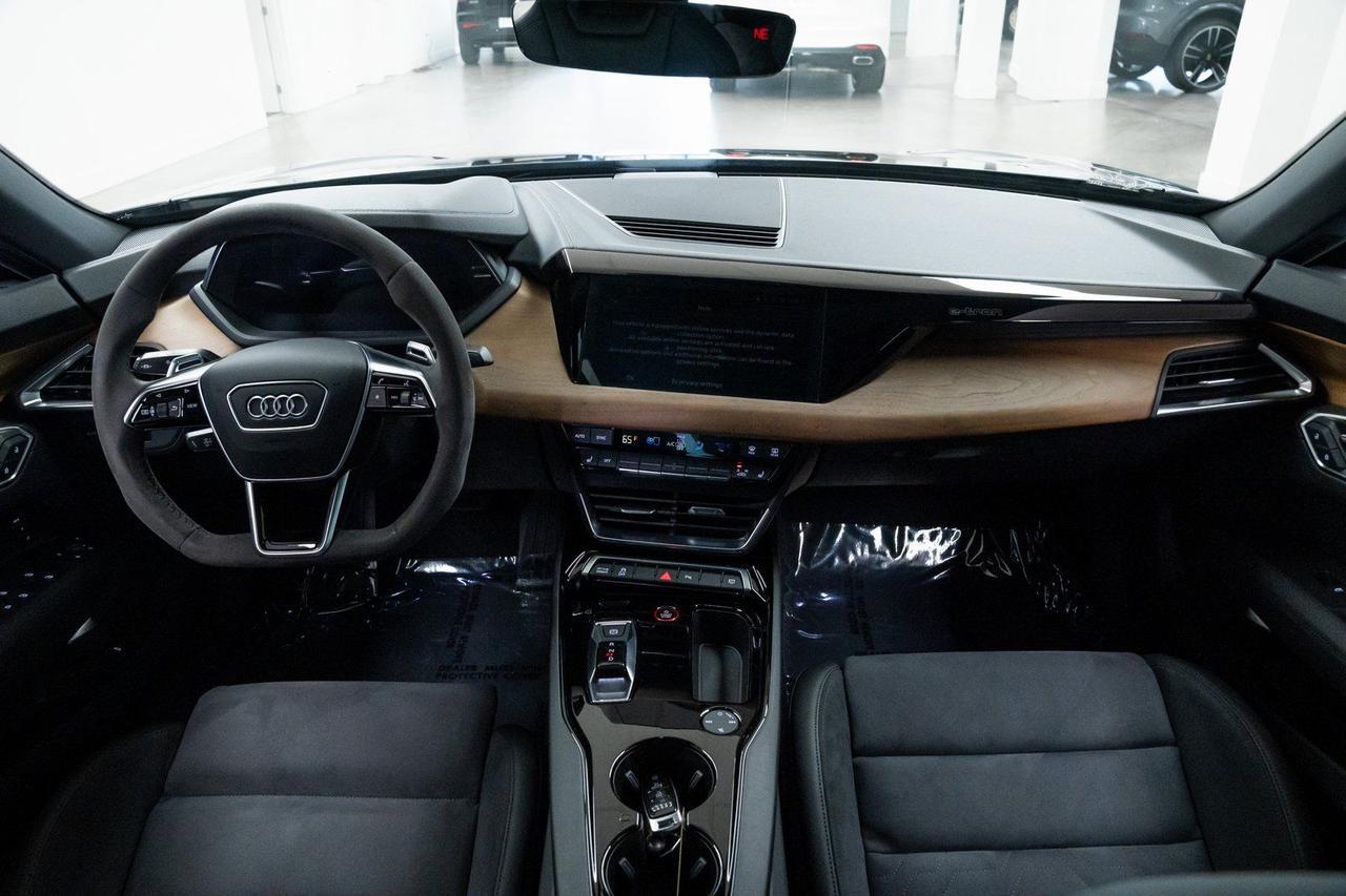 2023 Audi e-tron GT Premium Plus 1 Owner Bang &amp; Olufsen Sound Nappa Leather Portland OR