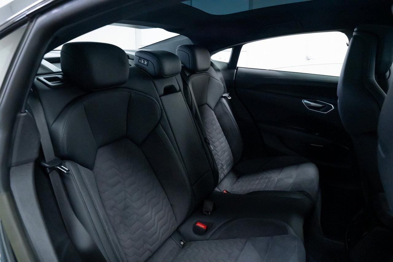 2023 Audi e-tron GT Premium Plus 1 Owner Bang &amp; Olufsen Sound Nappa Leather Portland OR