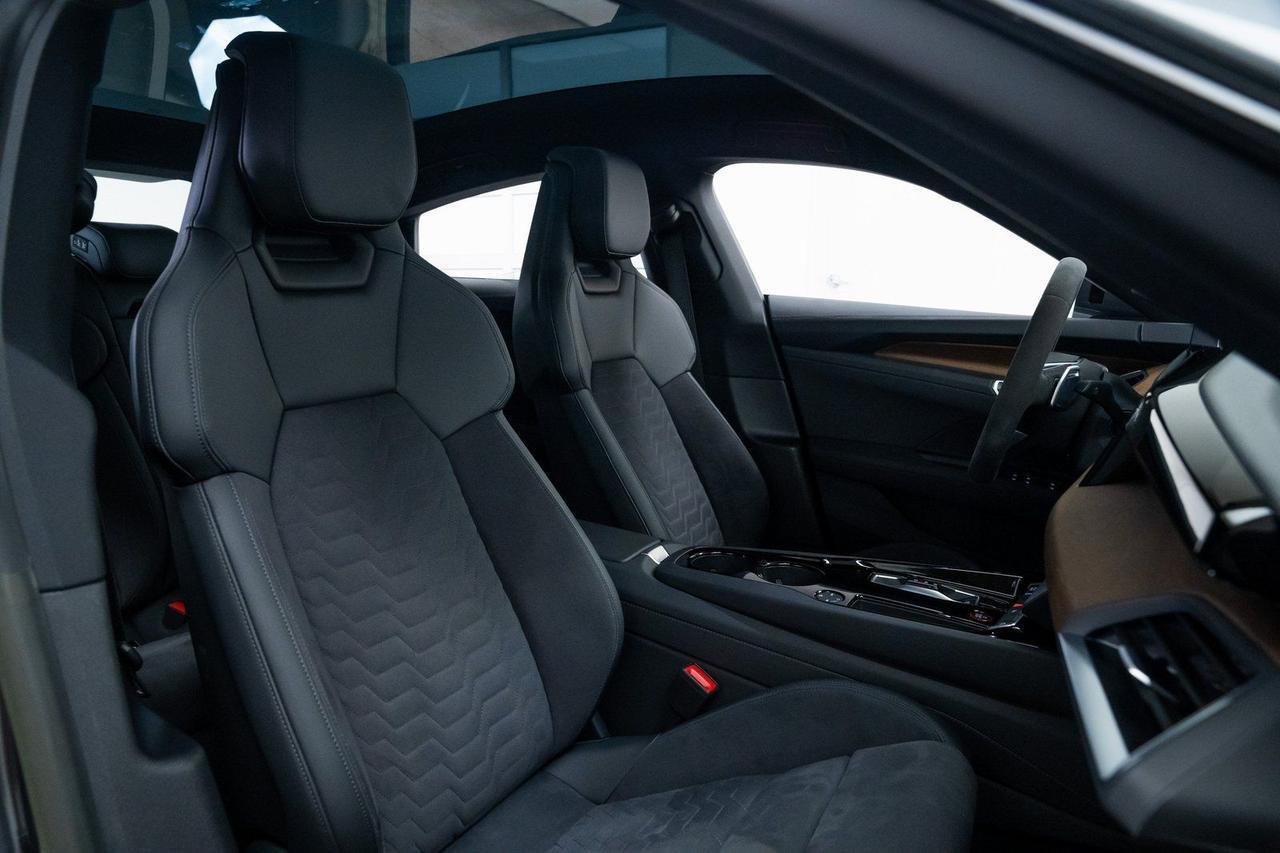 2023 Audi e-tron GT Premium Plus 1 Owner Bang &amp; Olufsen Sound Nappa Leather Portland OR