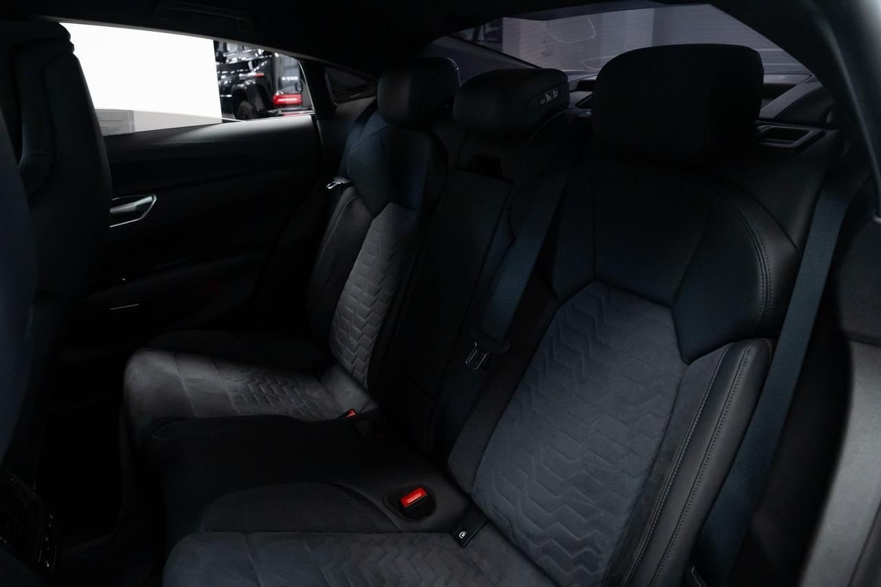 2023 Audi e-tron GT Premium Plus 1 Owner Heated Seats Executive Package Portland OR