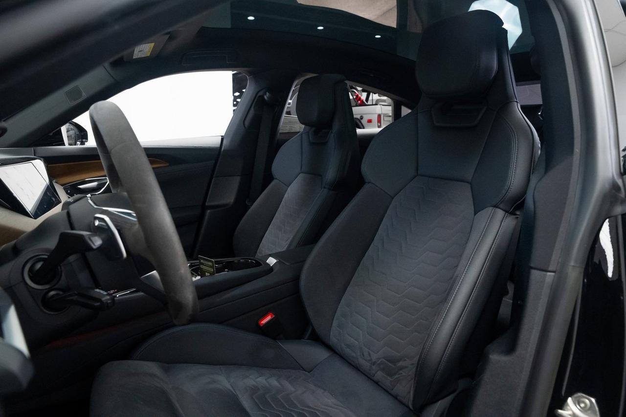2023 Audi e-tron GT Premium Plus 1 Owner Heated Seats Executive Package Portland OR