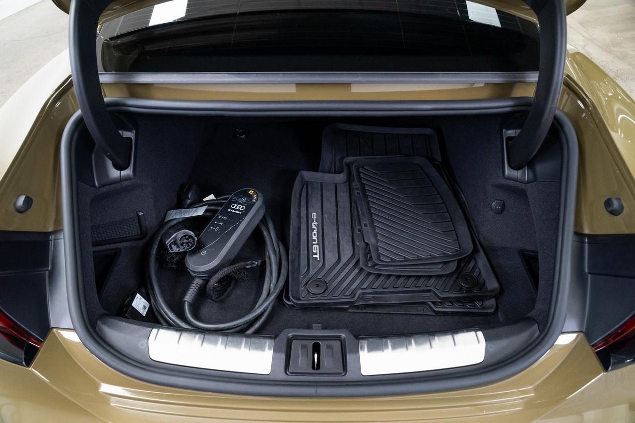 2023 Audi e-tron GT Premium Plus 1 Owner Performance Package Massage Seats Portland OR
