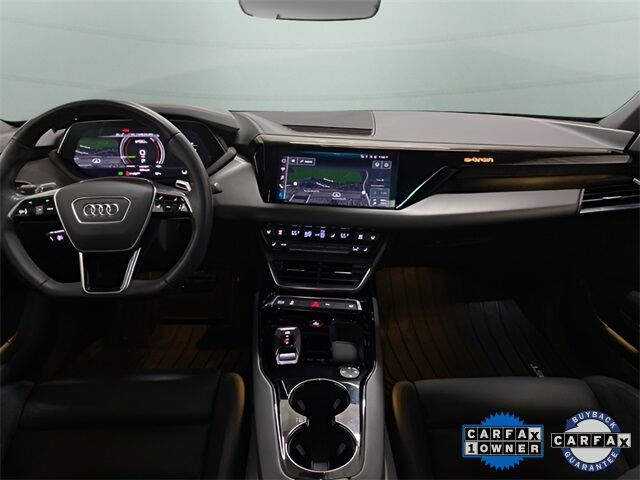 2023 Audi e-tron GT Premium Plus photo 14