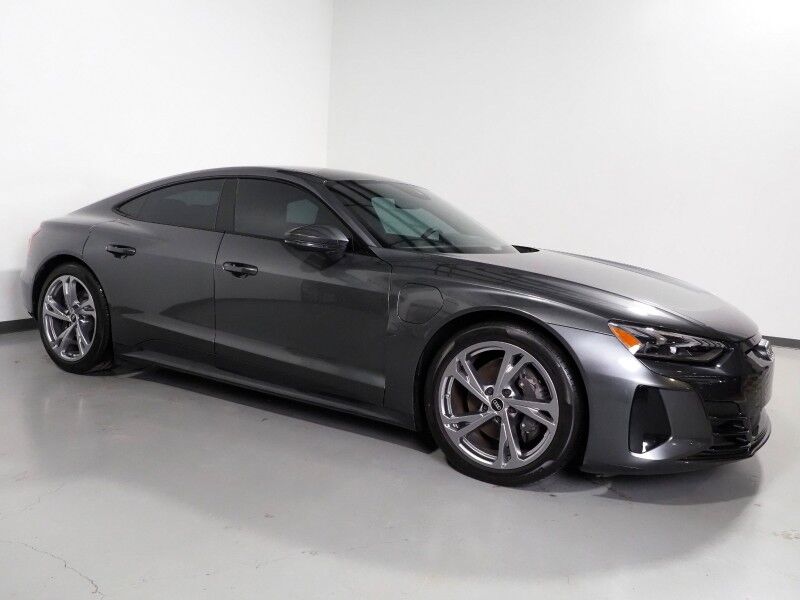 2023 Audi e-tron GT Premium Plus Quattro *EXECUTIVE PKG, NAVIGATION, VIRTUAL COCKPIT, ADAPTIVE CRUISE, SAFETY ALERTS, BACKUP-CAMERA, PANORAMA GLASS ROOF, HEATED SEATS, BANG & OLUFSEN, WIRELESS CHARGING, ANDROID & APPLE