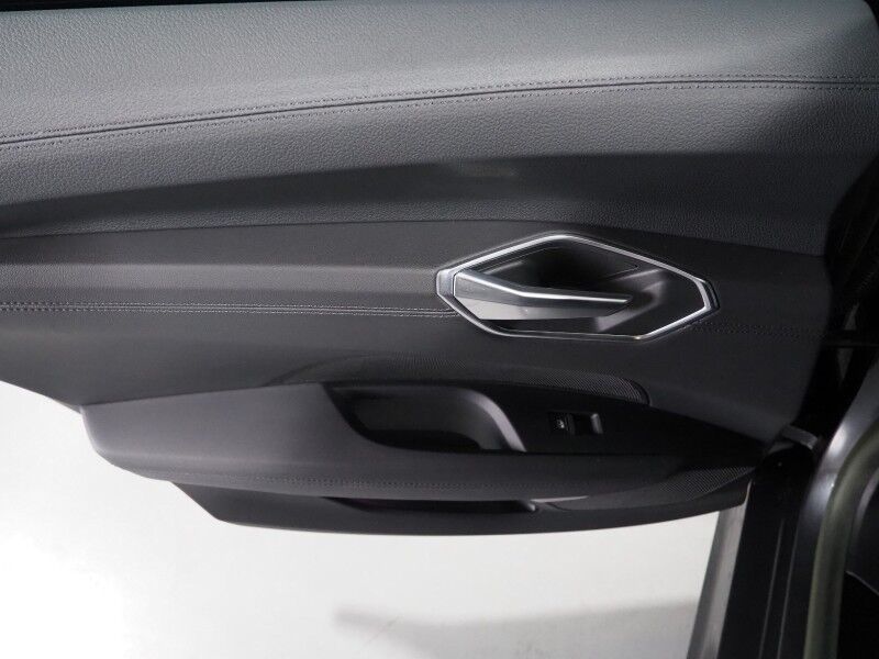 2023 Audi e-tron GT Premium Plus Quattro *EXECUTIVE PKG, NAVIGATION, VIRTUAL COCKPIT, ADAPTIVE CRUISE, SAFETY ALERTS, BACKUP-CAMERA, PANORAMA GLASS ROOF, HEATED SEATS, BANG & OLUFSEN, WIRELESS CHARGING, ANDROID & APPLE Round Rock TX