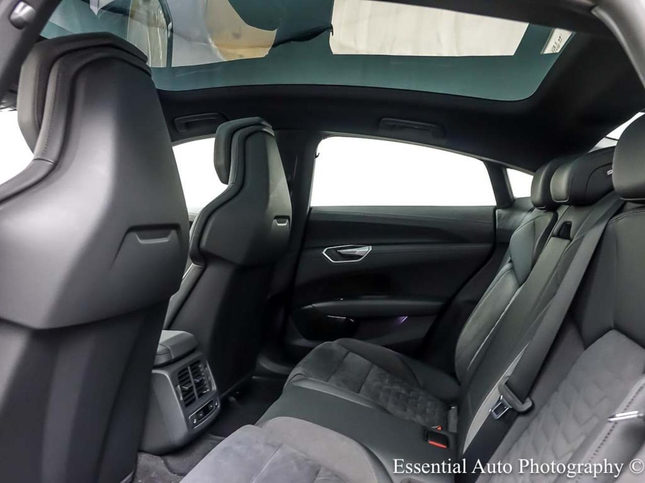 2023 Audi e-tron GT Premium Plus Willowbrook IL