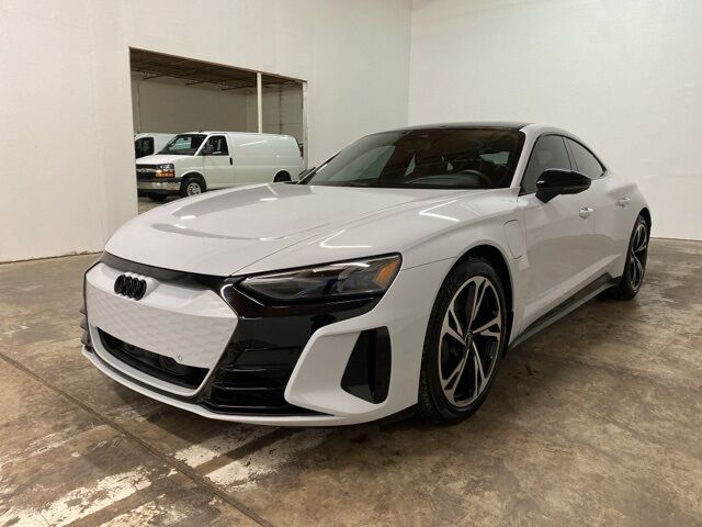 2023 Audi e-tron GT Premium Plus quattro