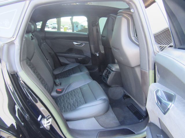 2023 Audi e-tron GT Premium Plus quattro Plano TX