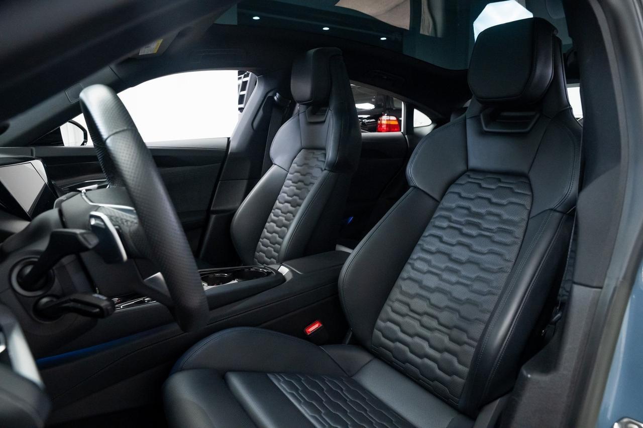 2023 Audi e-tron GT Prestige 1 Owner Vented Seats Executive Package Portland OR