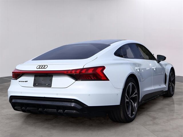 2023 Audi e-tron GT Prestige Oshkosh WI 2023 Audi e-tron GT Prestige Oshkosh WI