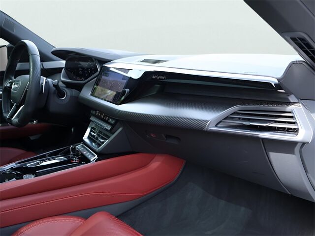 2023 Audi e-tron GT Prestige Oshkosh WI